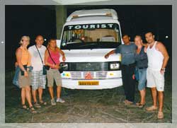 Bus e auto agenzia viaggi india